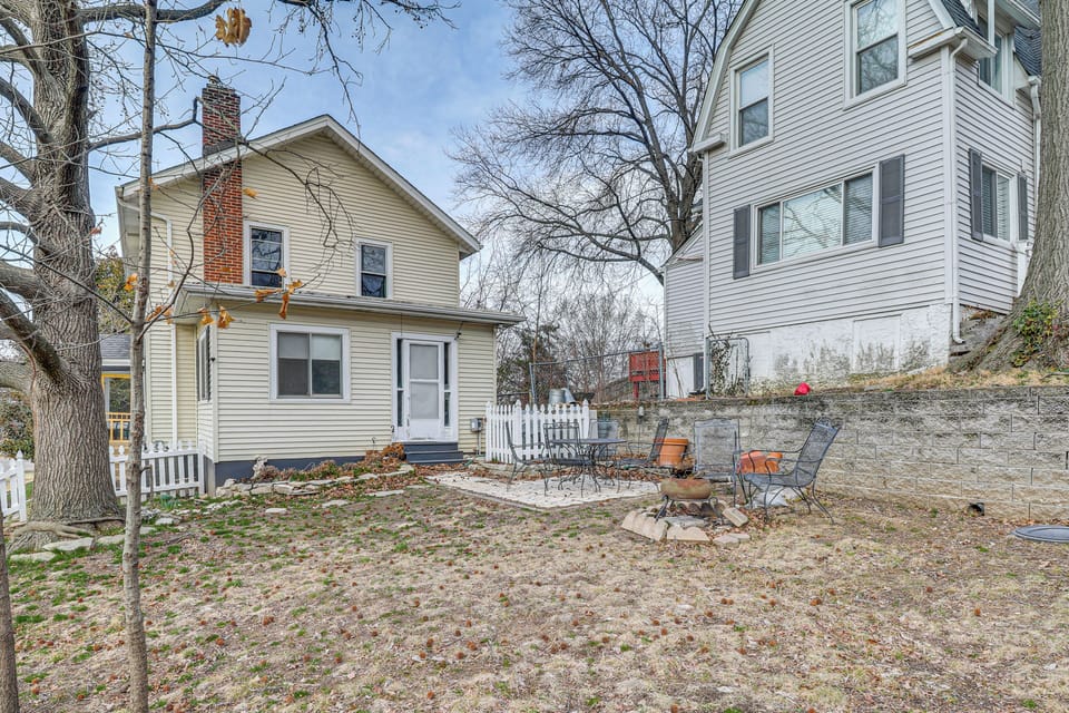 Fully Fenced Side Yard | Dining | Fire Pit