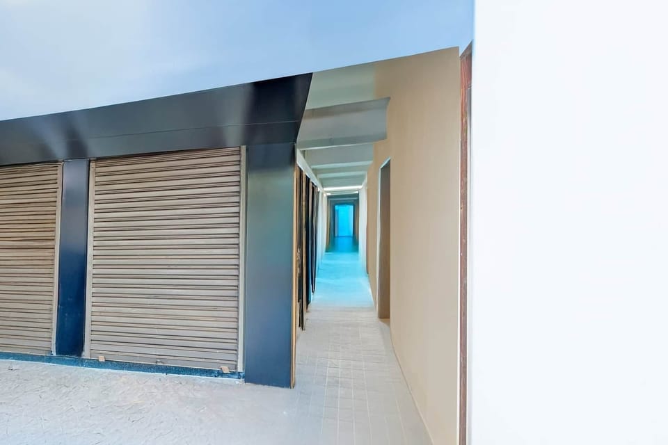 Entrance / Reception