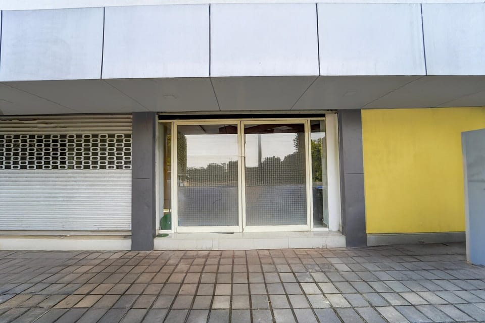 Entrance / Reception