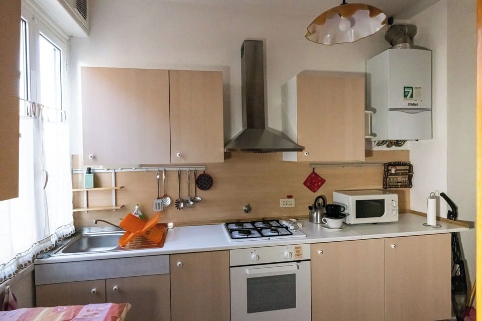 Autumn, Kitchen, Spring, Summer