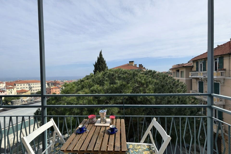 Autumn, Balcony / Terrace / Patio, Spring, Summer