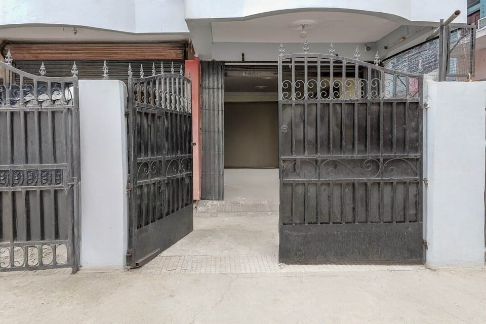 Entrance / Reception