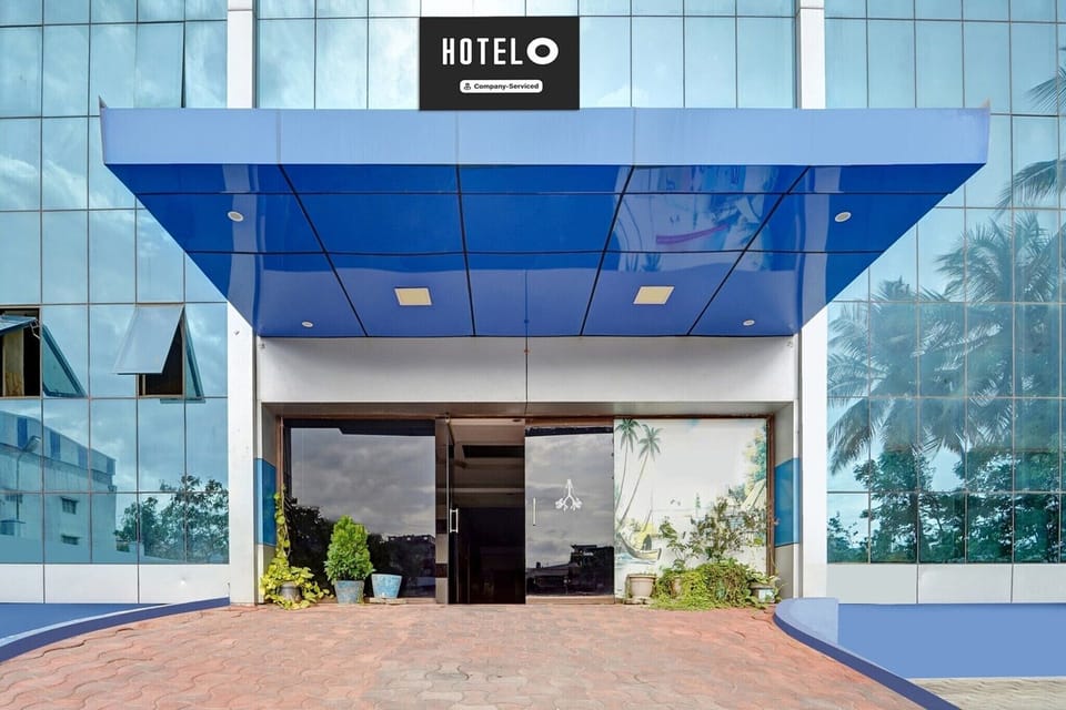 Entrance / Reception