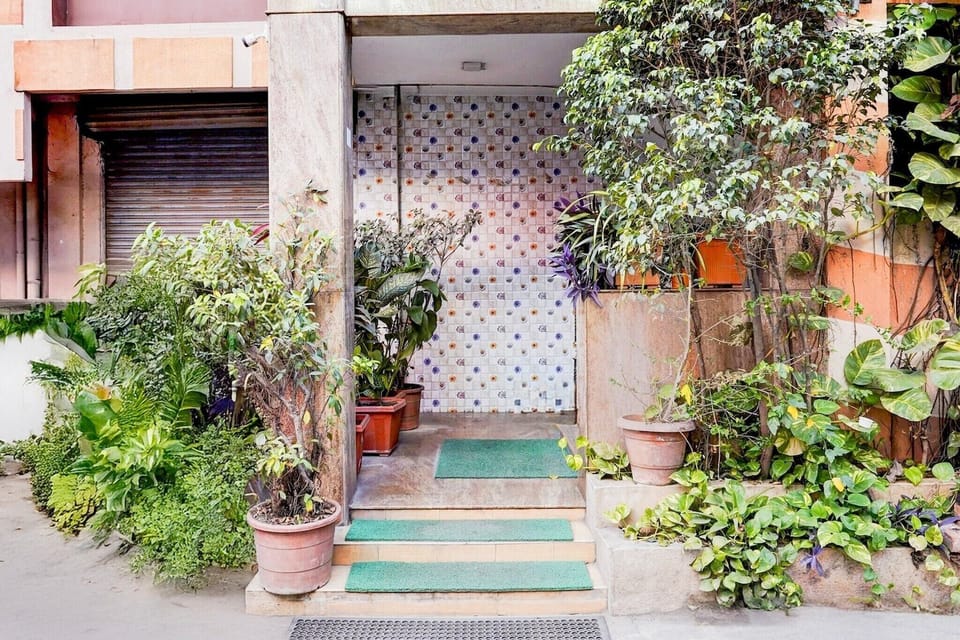Entrance / Reception