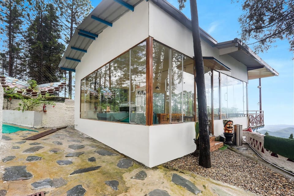 Holiday Home Exterior [winter]
