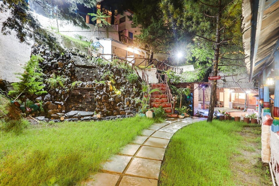 Entrance / Reception