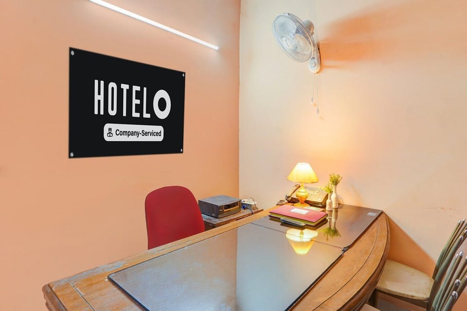 Entrance / Reception