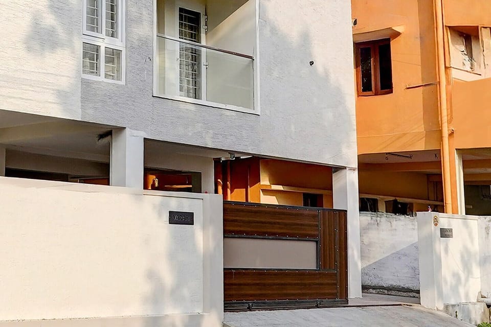 Entrance / Reception