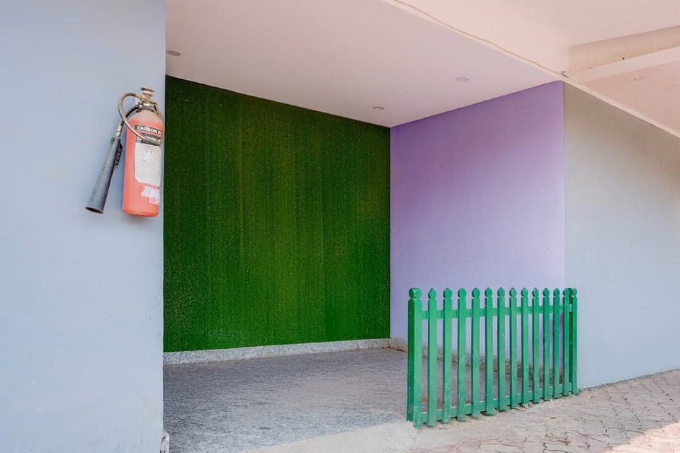 Entrance / Reception
