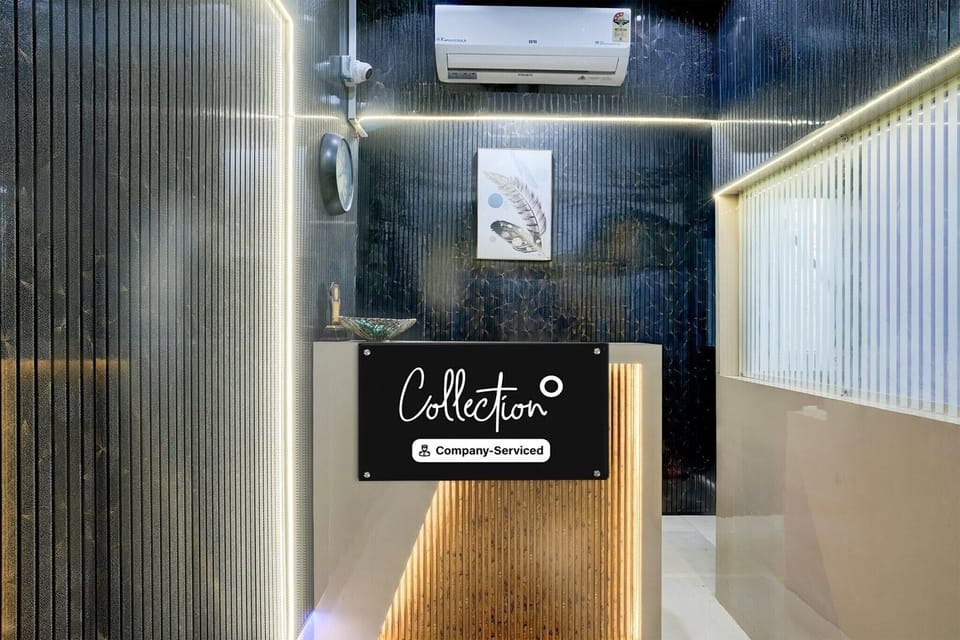 Entrance / Reception