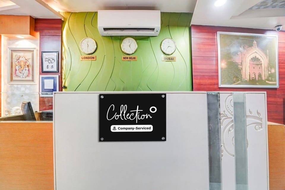 Entrance / Reception