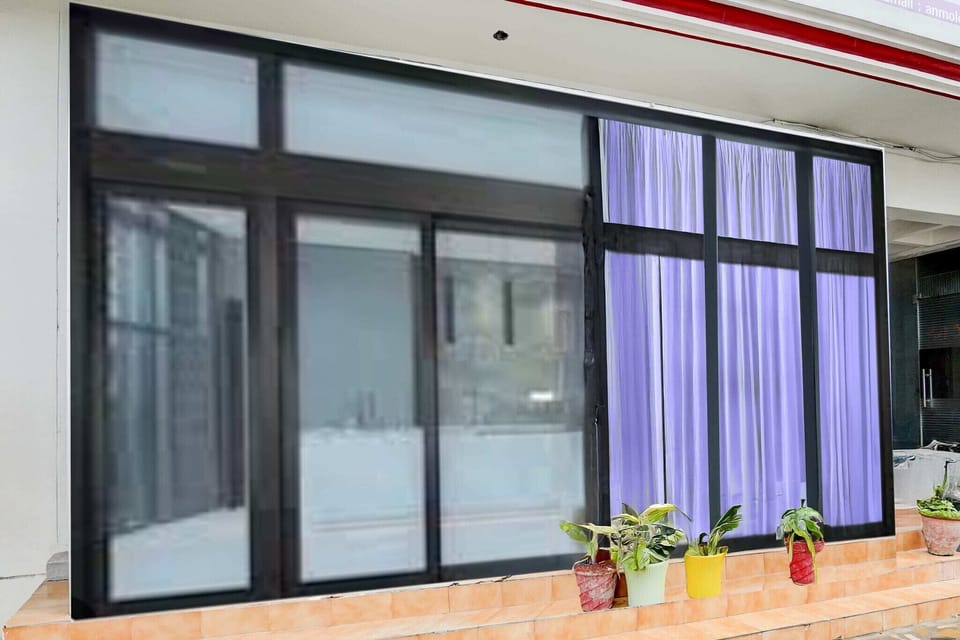 Entrance / Reception