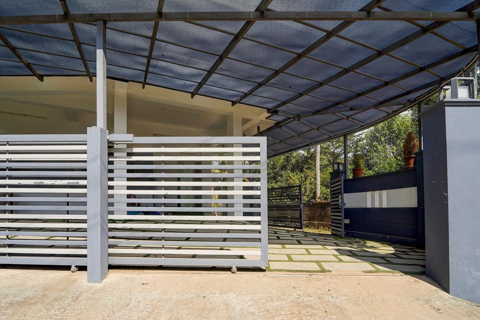 Entrance / Reception