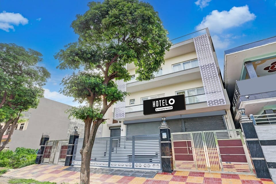 Holiday Home Exterior [summer]