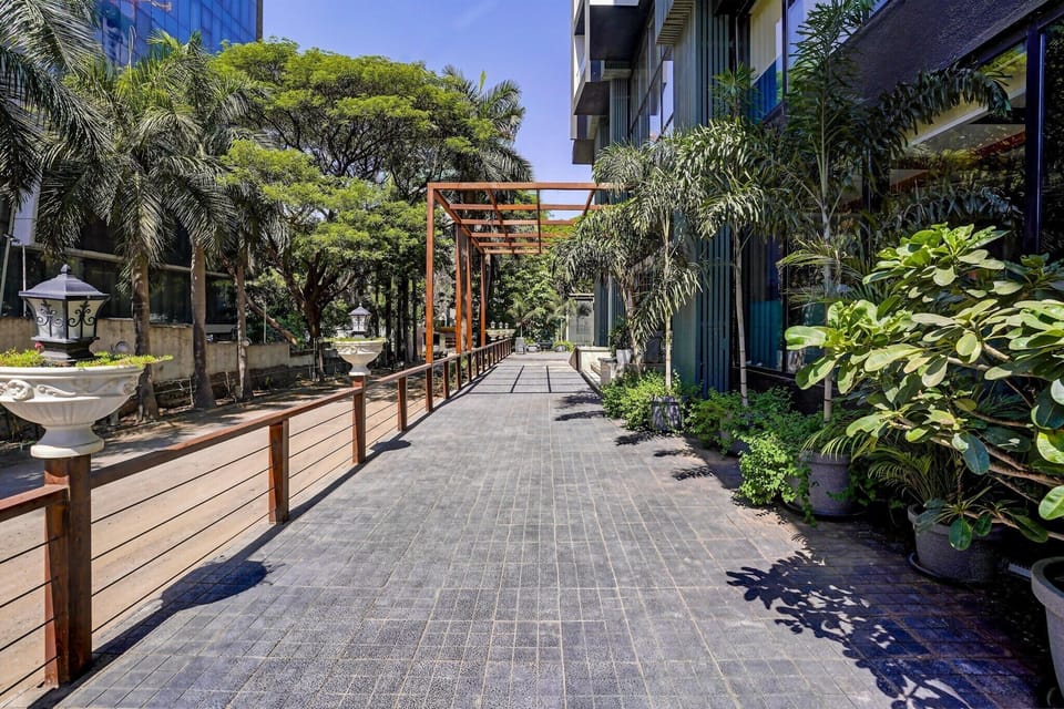 Entrance / Reception