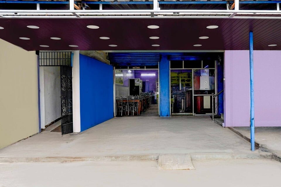 Entrance / Reception
