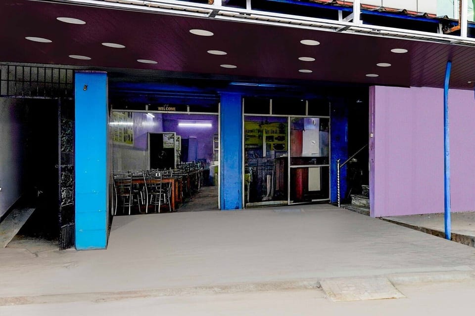 Entrance / Reception
