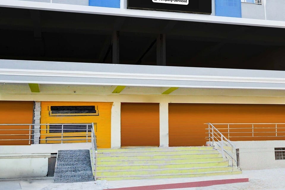 Entrance / Reception