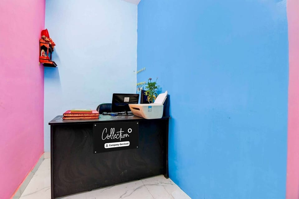Entrance / Reception