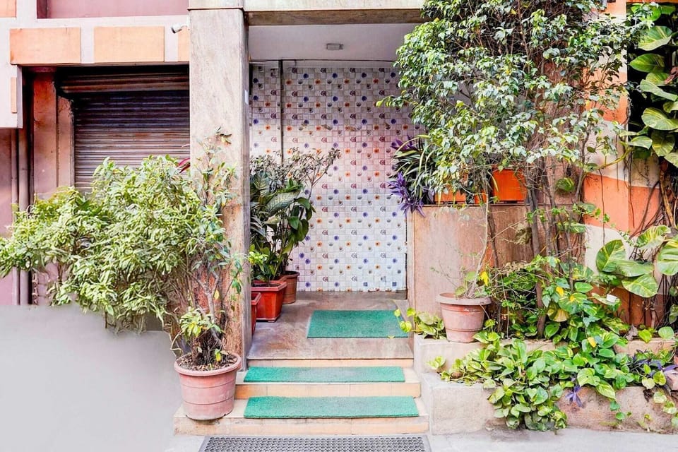Entrance / Reception