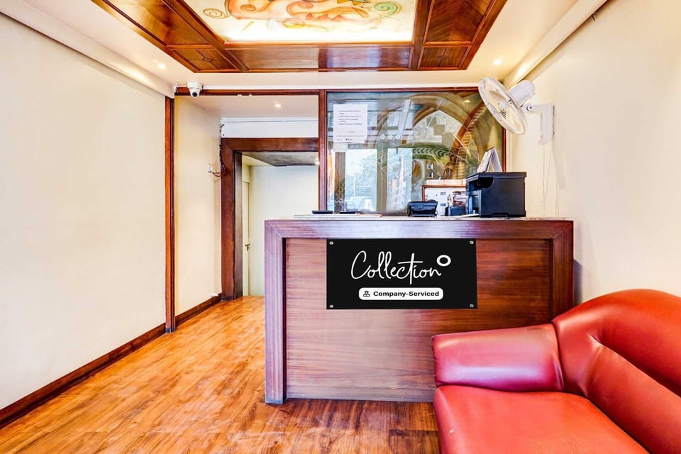 Entrance / Reception