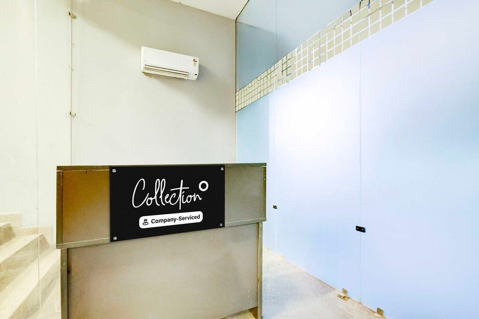 Entrance / Reception
