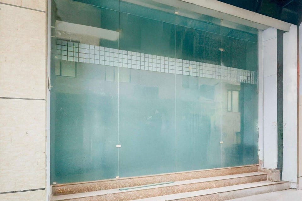 Entrance / Reception