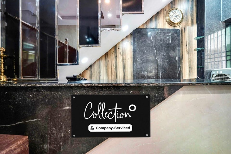 Entrance / Reception