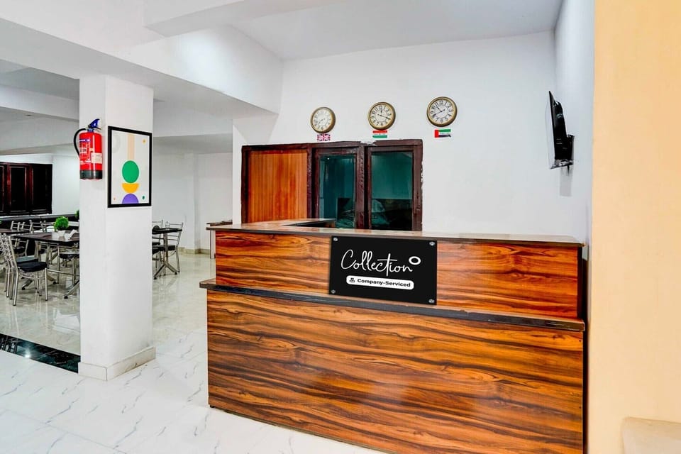 Entrance / Reception