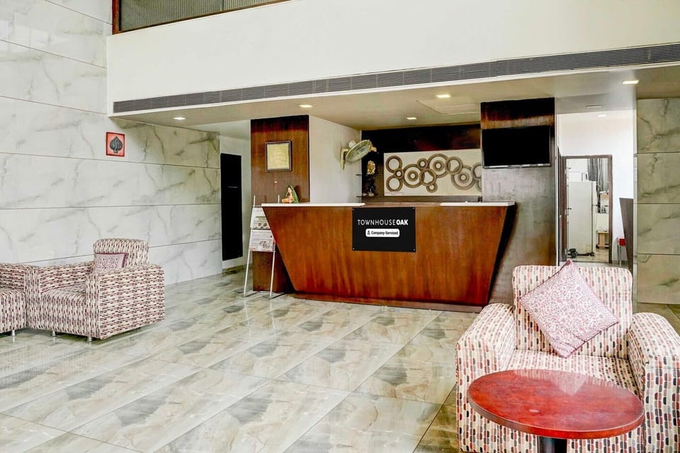 Entrance / Reception