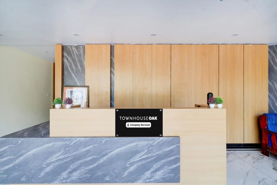 Entrance / Reception