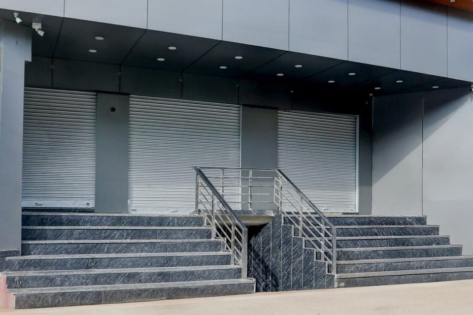 Entrance / Reception