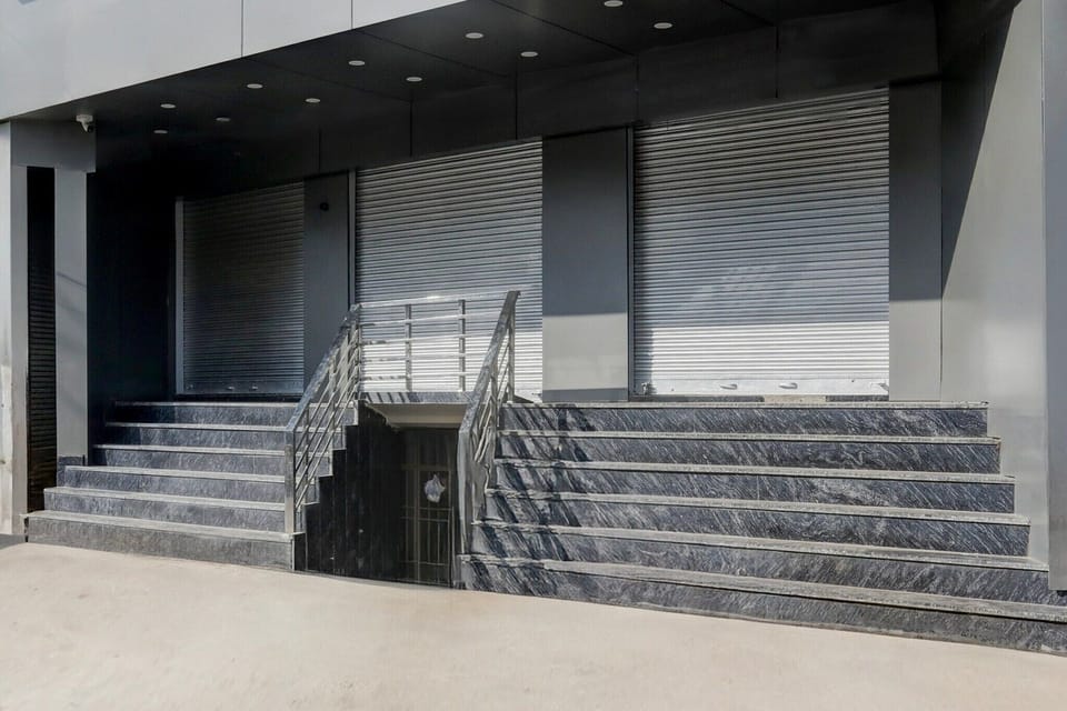 Entrance / Reception