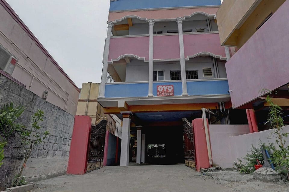 Entrance / Reception