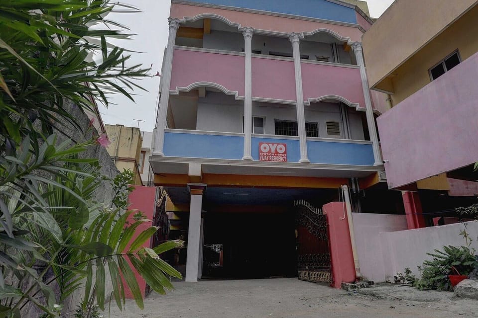 Entrance / Reception