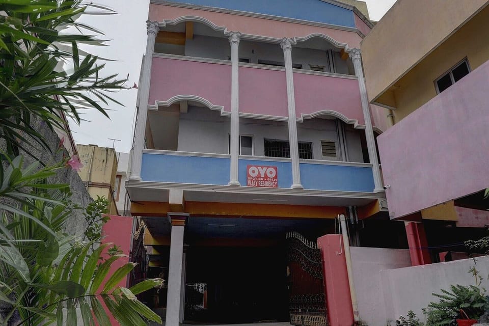 Entrance / Reception