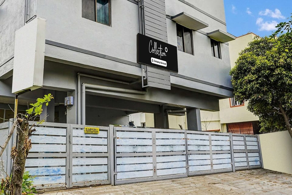 Entrance / Reception