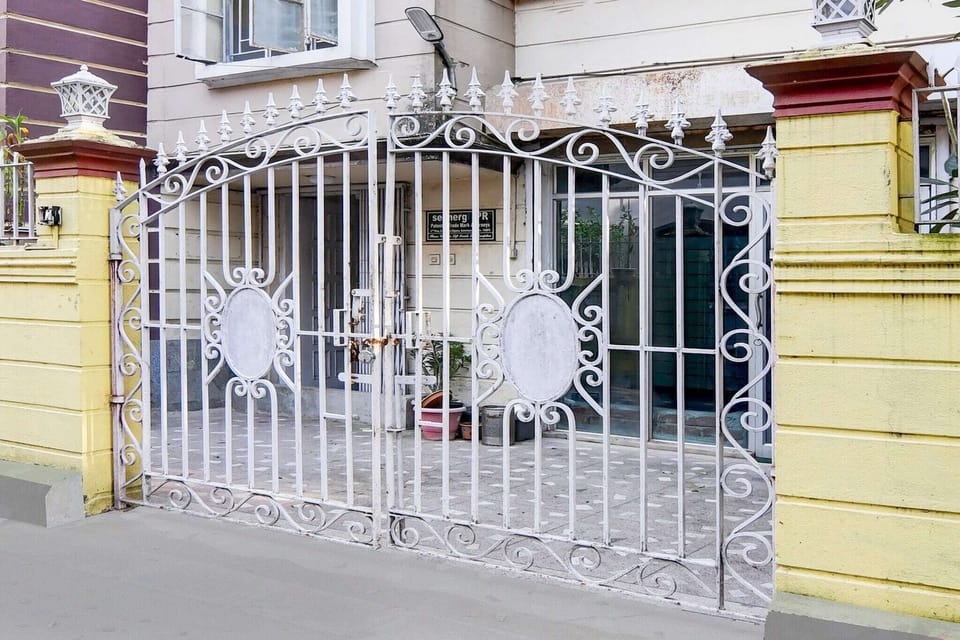 Entrance / Reception