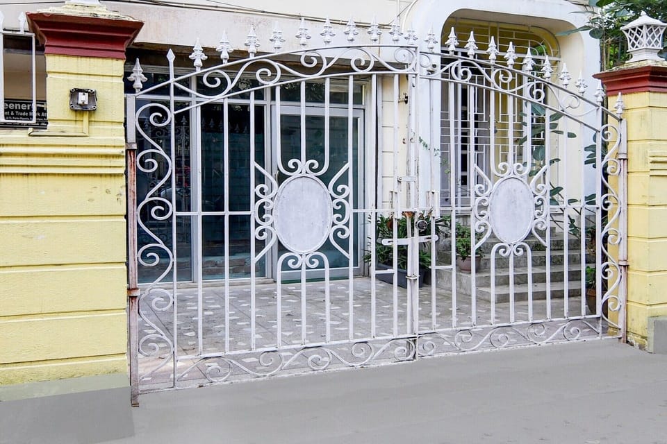 Entrance / Reception