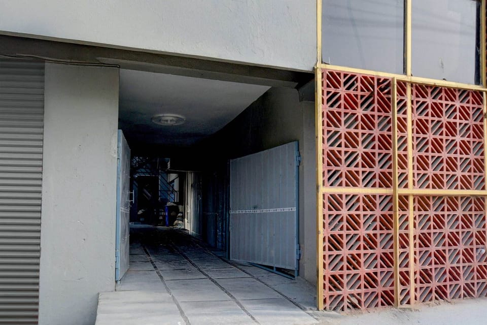 Entrance / Reception