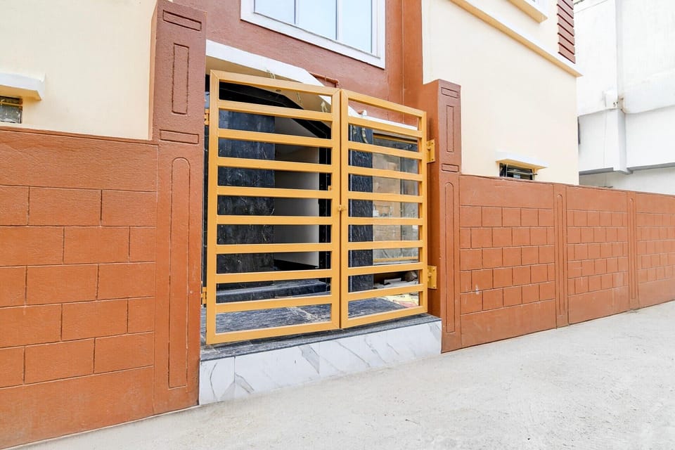 Entrance / Reception
