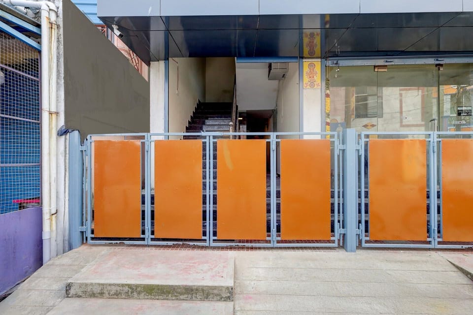 Entrance / Reception
