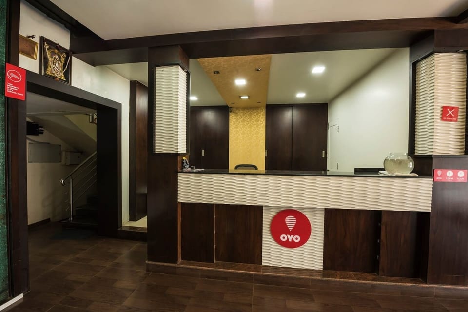 Entrance / Reception