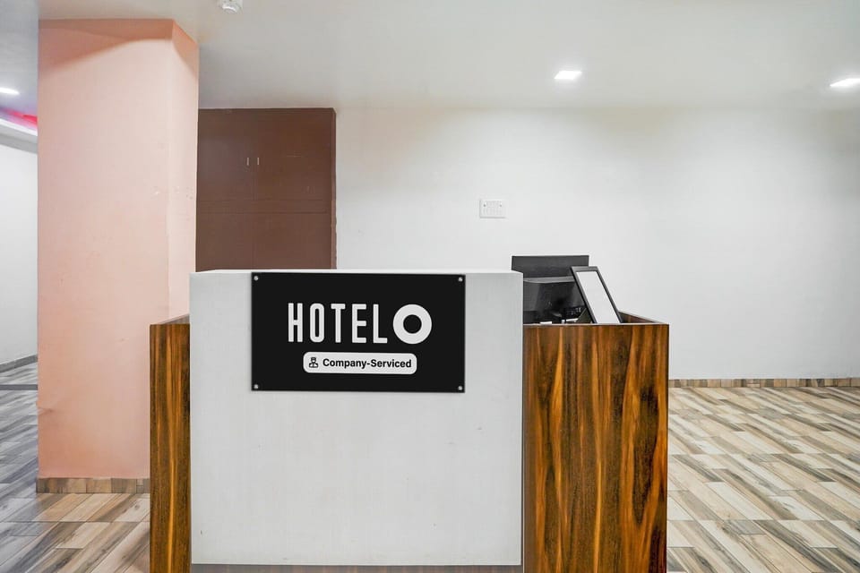 Entrance / Reception