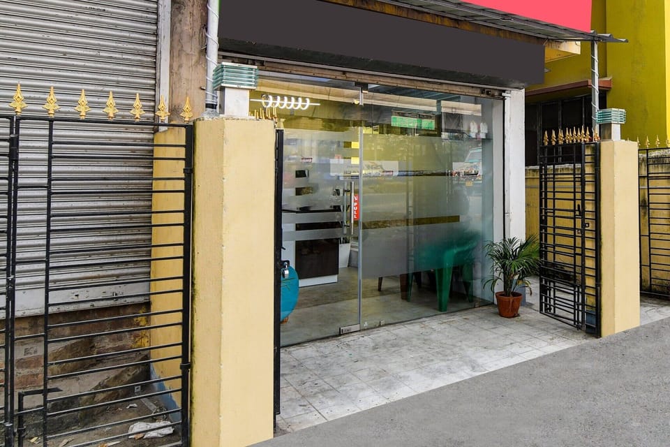 Entrance / Reception