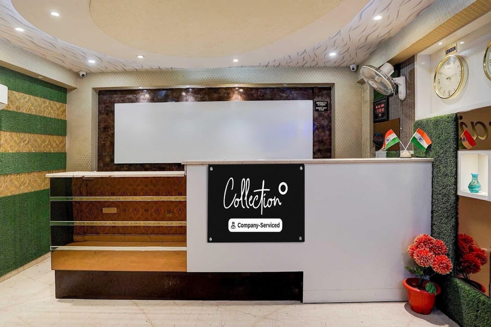 Entrance / Reception