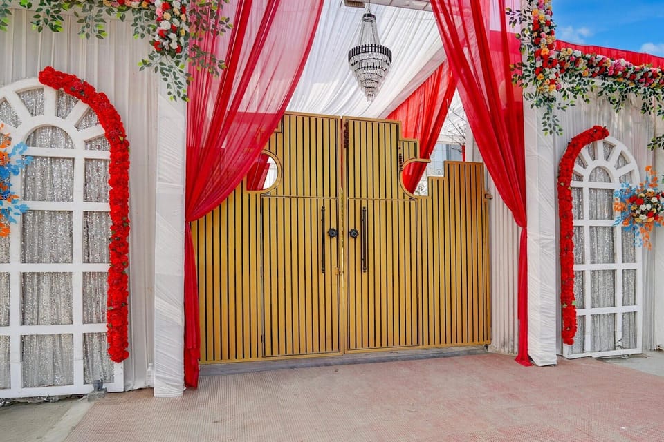 Entrance / Reception