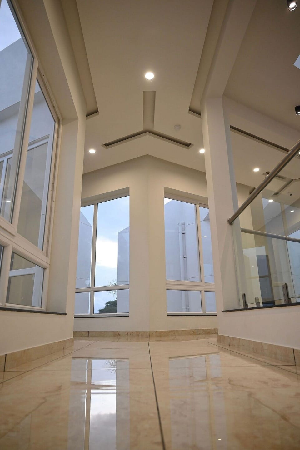 Entrance / Reception
