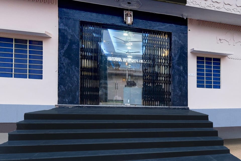 Entrance / Reception