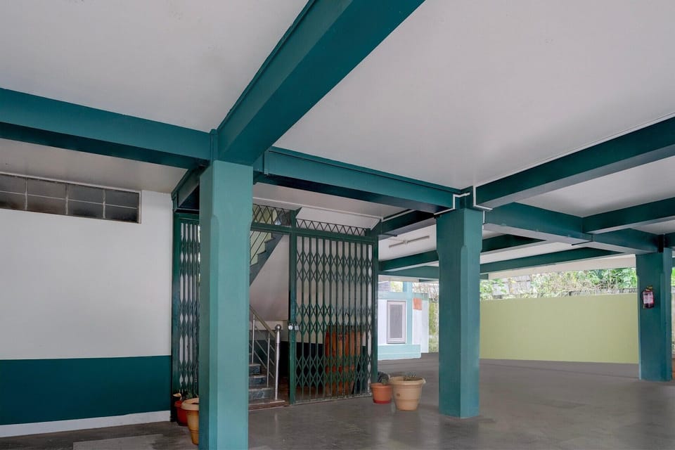 Entrance / Reception